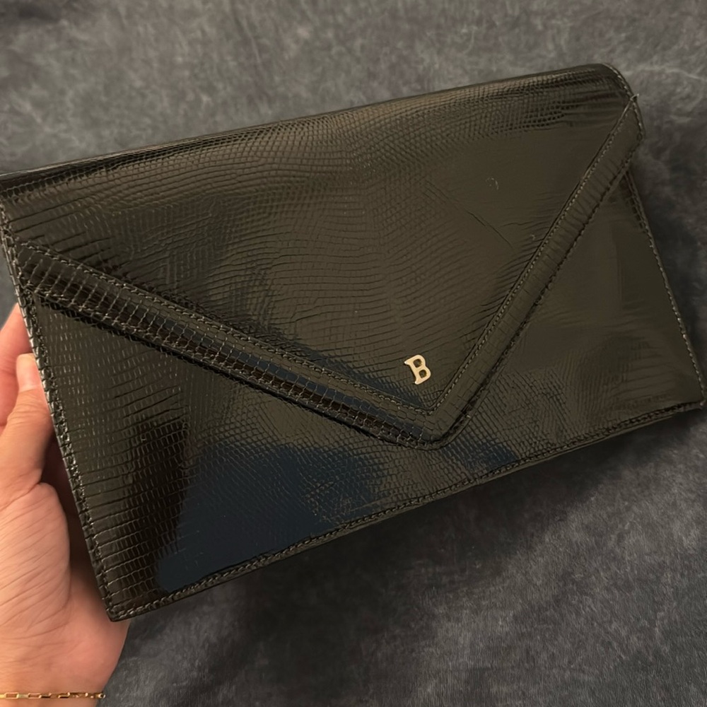 Bally Clutch